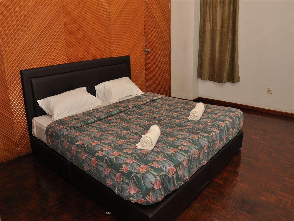 Casa Blanca Guest House Malacca Exterior photo